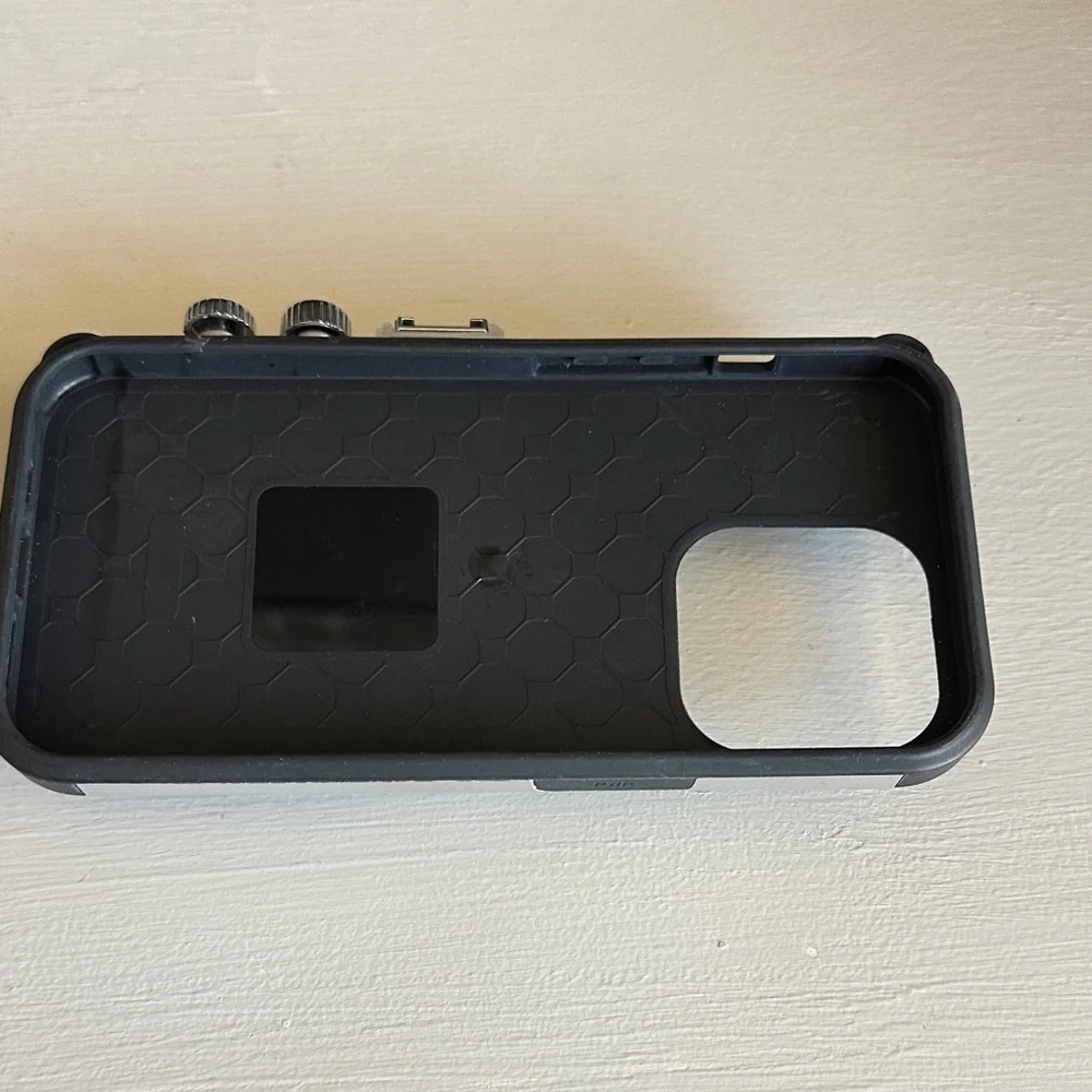 Retro Camera Style Phone Case - Picture 2 of 2